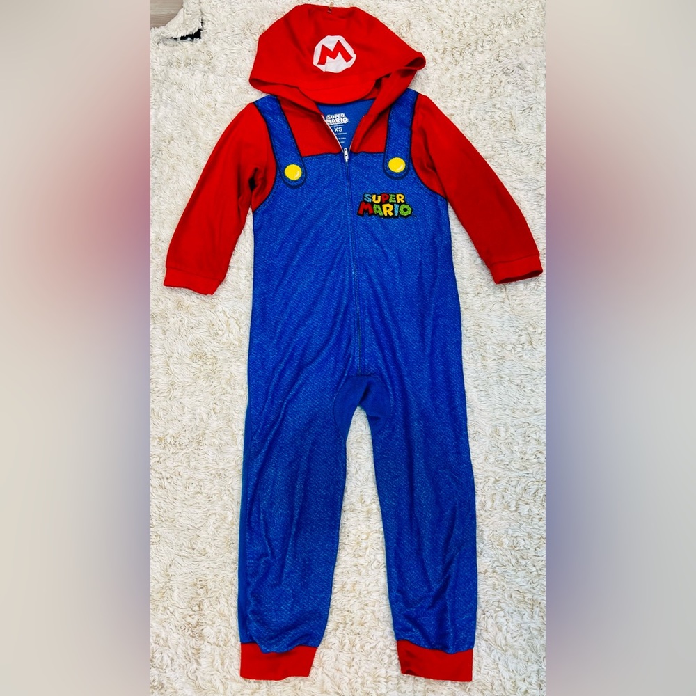 SUPER MARIO, MARIO ONESIE